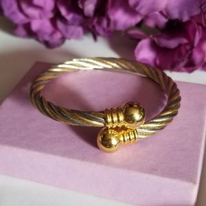 Beautiful VTG Cable Bracelet